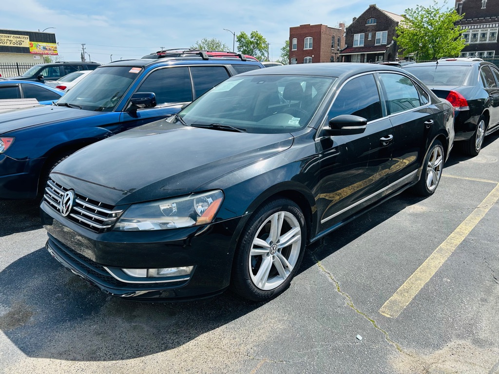 Used 2014 VOLKSWAGEN PASSAT SE at Zee's Auto Sales