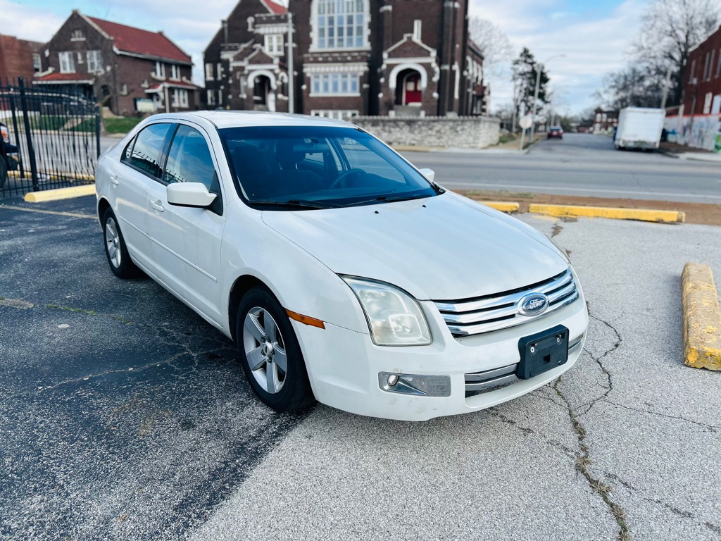 Used 2009 FORD FUSION SE at Zee's Auto Sales