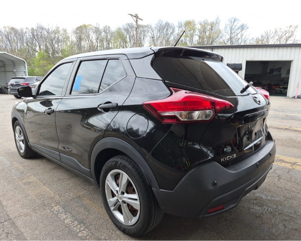 Used 2020 NISSAN KICKS S at Zee's Auto Sales