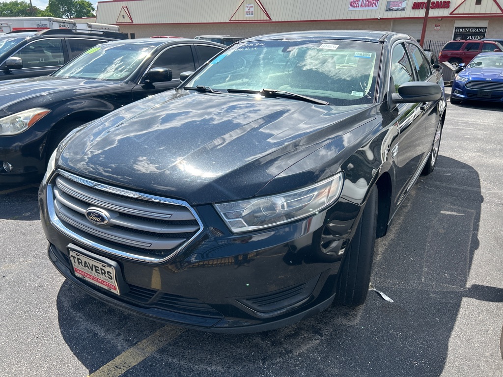 Used 2015 FORD TAURUS SE at Zee's Auto Sales
